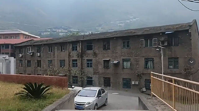 乐山神秘的三线厂旧址，规模超大堪比城镇，闲置多年还未完全解密