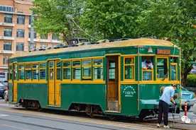 行走的风景，大连有轨电车百年之五（71-90）——100张老电车图片图片