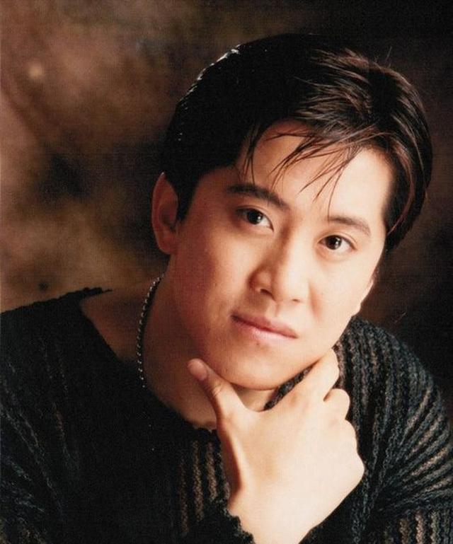 他8次上春晚，作死被捕入狱，今54岁无人问津，老搭档也断了联系