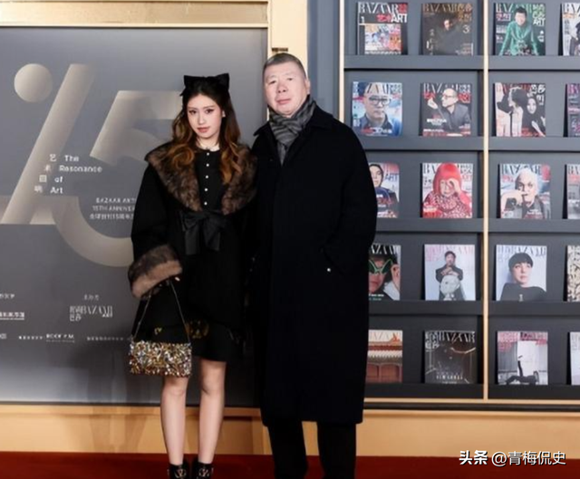 徐帆回应离婚五个月后，冯小刚再惹争议	，养女徐朵竟成了导火索