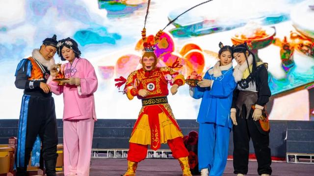 主题夜游、沉浸表演、烟花……吉林的夜，“游”点东西！
