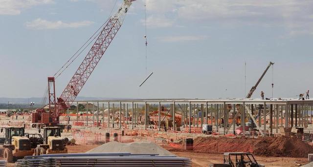 细思极恐！AI基建狂潮烧光2万亿，150年前铁路崩盘的剧本再上演？