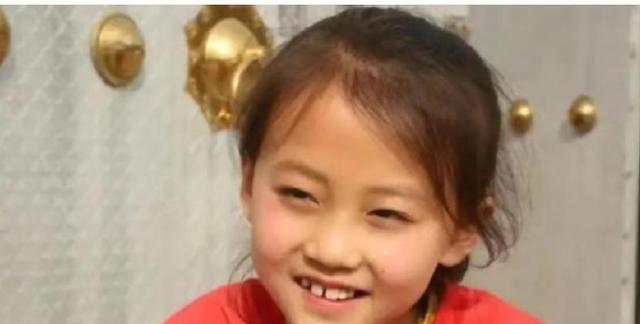 后不后悔？宁夏那个一笑成名拒绝百万签约的小女孩，现在成了这样
