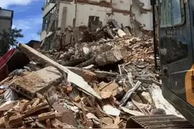 又见预制混凝土楼板房屋坍塌!图片