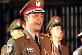 97年他按首长要求喊出一句话，却因此成为香港防务交接仪式指挥官图片