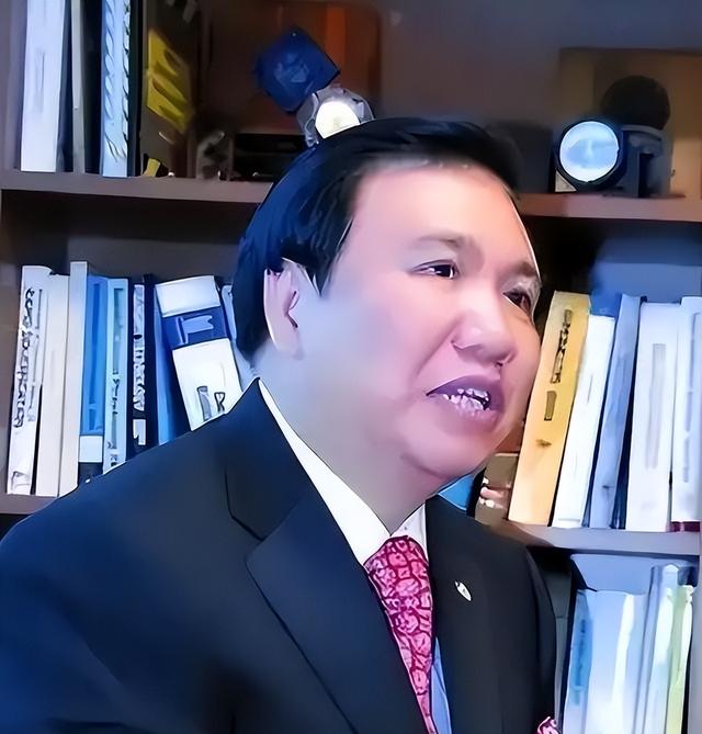 报应来了！捐给美国7千万，满嘴“中国穷关我啥事”，如今破产了