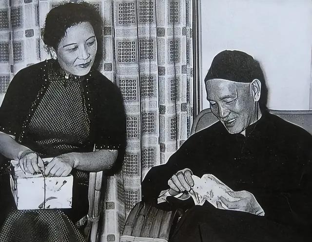 这就是蒋经国二儿媳黄美伦的真实样貌，颜值堪比明星，罕见老照片