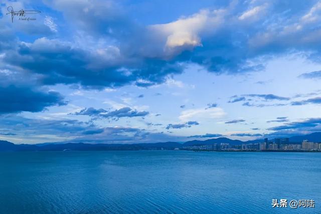 秋风渐起天气转凉,没事千万别来洱海边瞎逛,因为会被美哭的