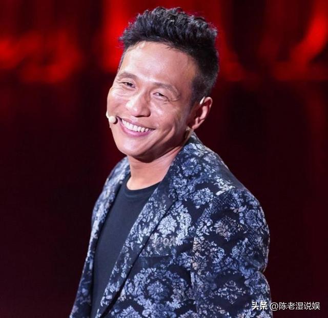 善恶到头终有报！成名后就抛妻娶粉的宋小宝	，如今的下场大快人心