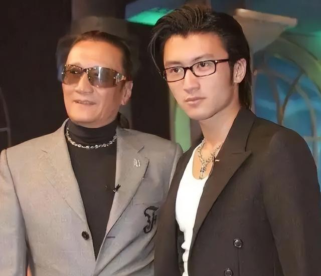 被谢贤养了12年，用青春换来2000万的Coco，已经走上了另一条大道