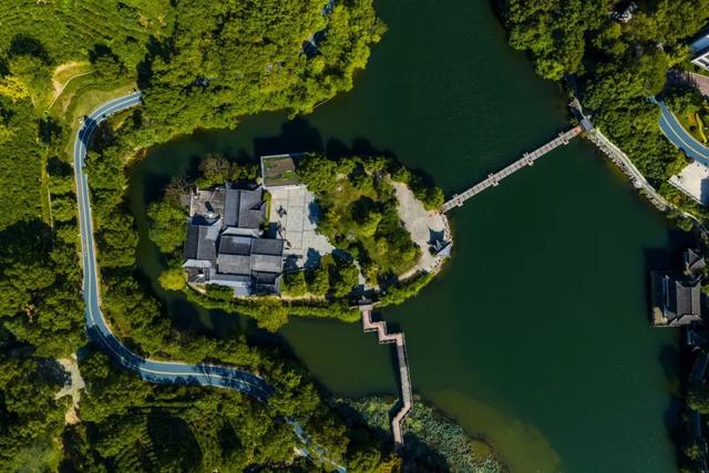 属马、姓马游客免费！2026全国景区免票福利汇总→