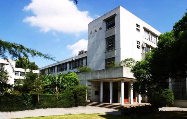 国庆去哪玩？上海成“热门选择”，这所大学值得打卡！