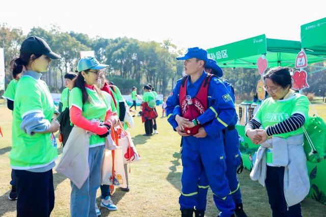 以行走助力公益｜2025“安心家园·爱行走”上海站圆满落幕