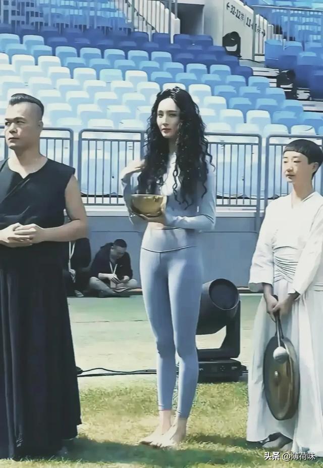 不怪那么多人想娶她,真人确实好看!