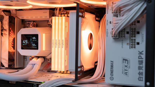 银白顶配，98X3D+技嘉B850M雕妹+索泰RTX 5080+6400C28 96GB装机
