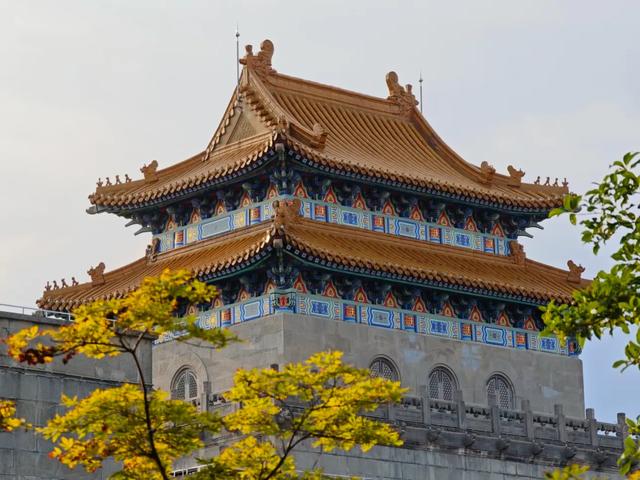 别再挤豫园！上海这个“小故宫”比它大3倍还免费，攻略收好！