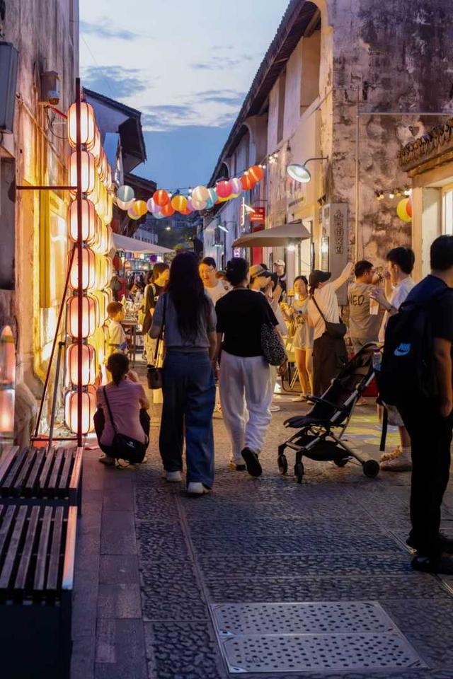 CityWalk湖州·遇见最江南｜月下寻味：用Walking Dinner的方式 收藏江南的夜