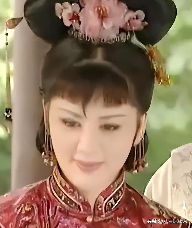 她是中国第一美妇，坐牢、离婚、拍三级片，还因太美被克林顿接见