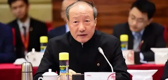 比恒大还惨！中国第二大民企倒了，负债千亿，创始人被带走