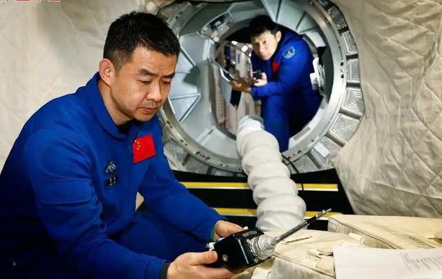 全球都在看中国如何救援航天员！俄罗斯和美国9个月，中国多久？