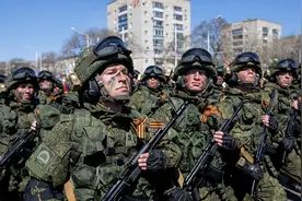 俄乌冲突提醒中国：我们应该在西部沙漠，屯够300万人的武器弹药图片