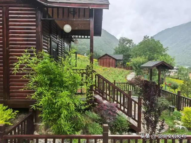 文县：白马藏乡花如海避暑秘境等你来