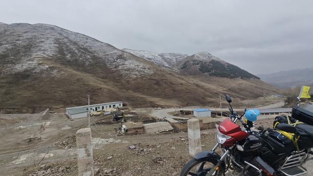 摩旅长征路（陕甘宁）（04）过岷县，翻过一座无名雪山，到达漳县