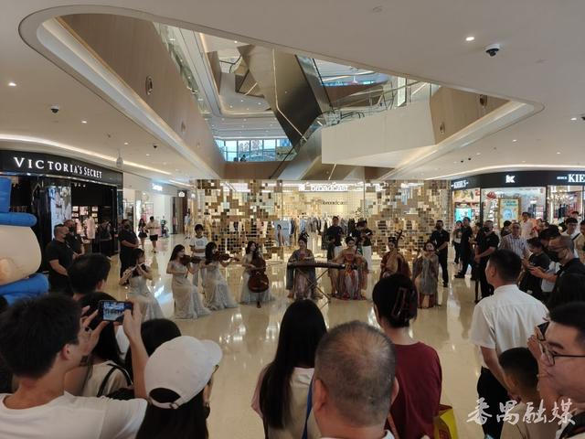 长隆万博国际时尚街区启幕 精彩活动轮番上演​