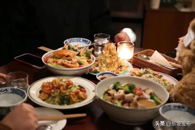 你好 东坡！| 东郊街：烟火与诗意交织的青春栖息地
