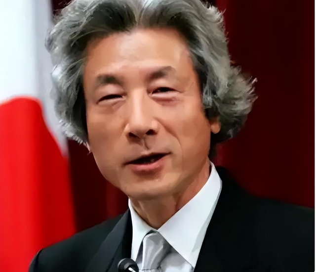 封杀四年，49岁赵薇突传消息，因胃癌去世传闻5个月前就真相大白