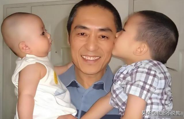 恩爱25年抵不过残酷现实，74岁张艺谋年老色衰，43岁陈婷花样年华
