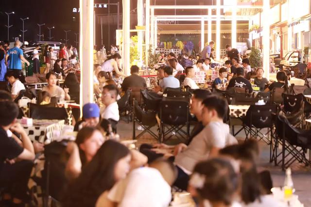 州庆来凯里!这几大夜市街区烟火正旺