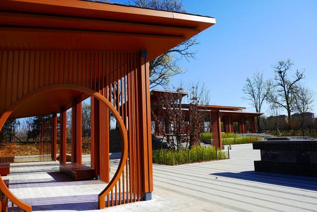 海淀北部添绿珠 玉河湿地映古辉