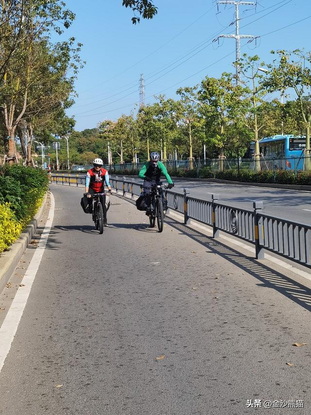 世界最长的跨海石桥安平桥在世界石材之都水头镇 双龙千里走双骑8