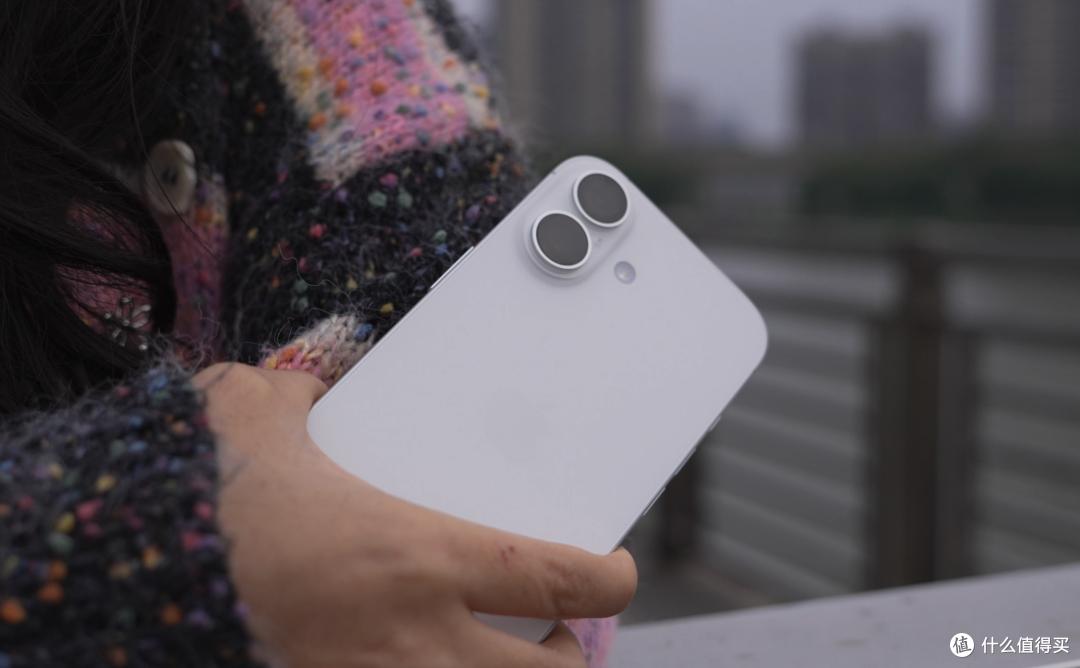 iPhone 17续航对比iPhone 14 Pro_iPhone 17屏幕亮度提升_苹果17