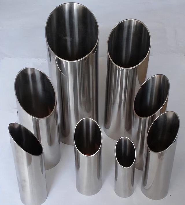 为何我国的火车轨道，宁愿使用生锈的铁，也不用不锈钢来建造？