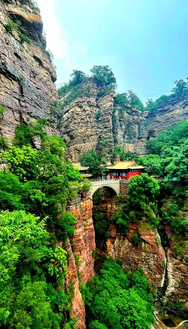 我是北京人，去了一趟河北，不得不说，河北比网上评价的还要好