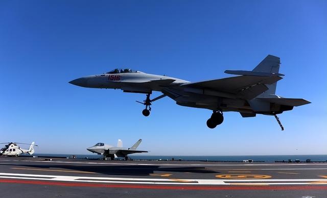 美国人感叹：要么击沉福建舰，要么我们就得学会用筷子