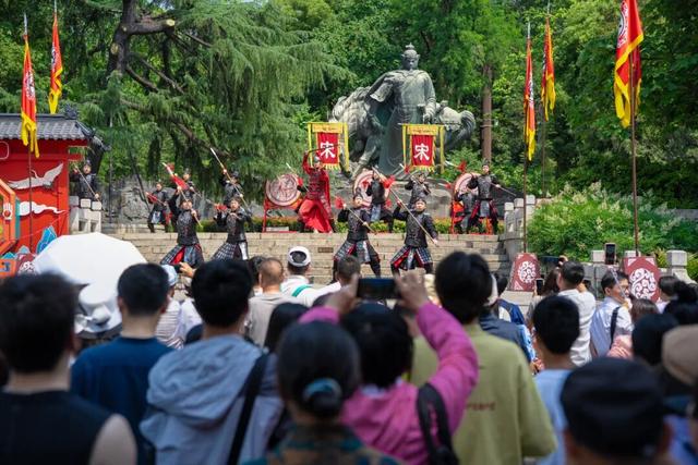 经典回归！本周末黄鹤楼八大户外实景演出上线