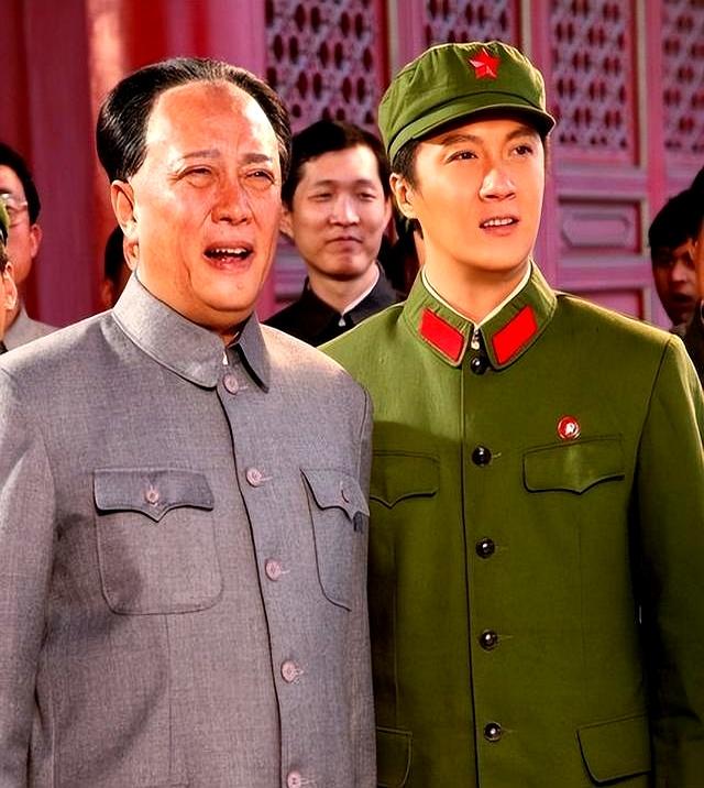 没想到九三阅兵才过去4天，令人担心的事情就在唐国强身上发生了