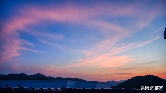 寻美巴渝：一天霞色，与君共醉