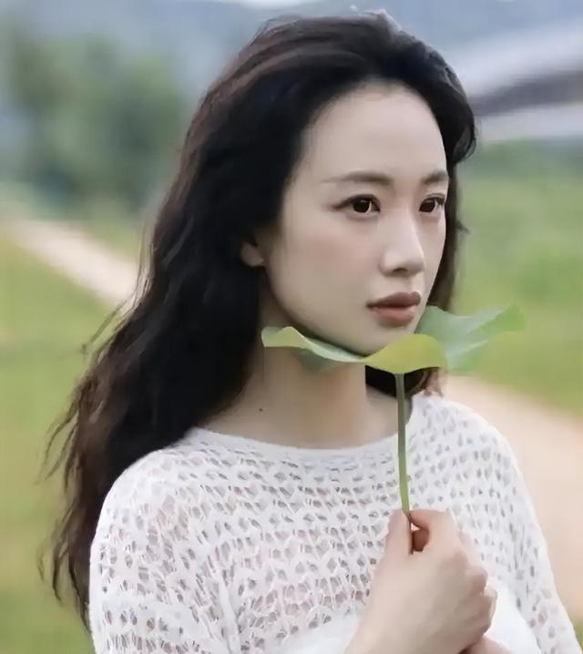 因耍大牌惨遭封杀，求拍“裸戏”上位！难怪连张颂文都嫌弃她！