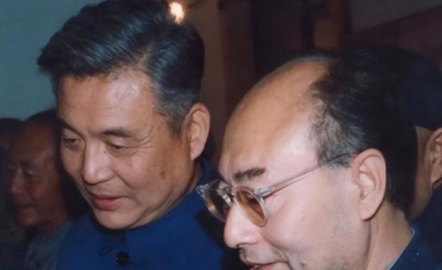 中央军委决定公开邓稼先的身份，许多亲友问许鹿希：他还活着吗？