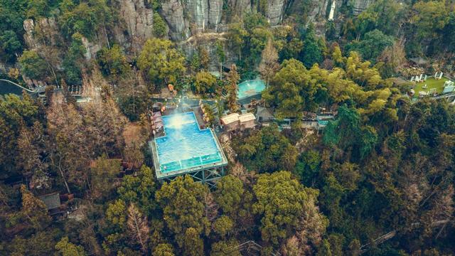 想玩点不一样，这个冬天，让我们去湘西过大年！