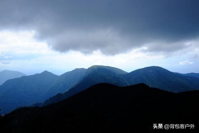 3天2晚轻装挑战“华东千八”云海日出、万亩草甸，徒步圈封神线！