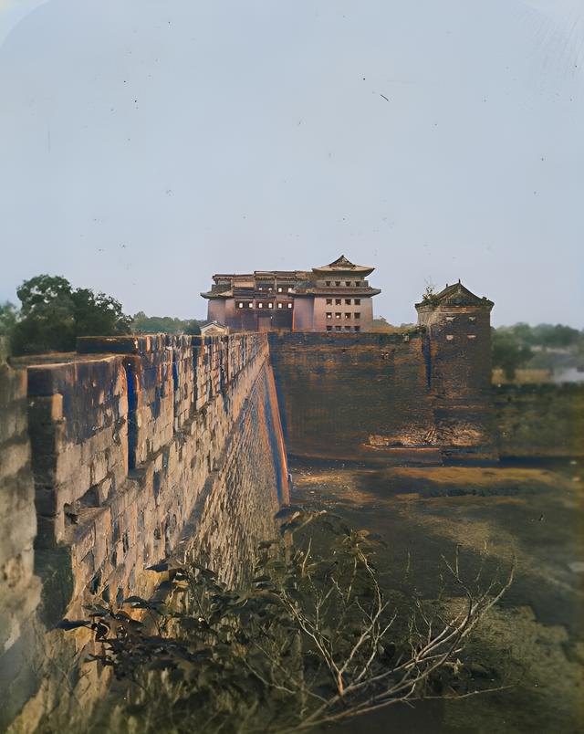 太罕见了，一个英国教授拍下了100多年前老北京，居然是这个样子