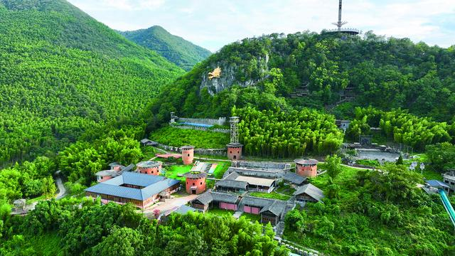 免费解锁宣城喀斯特地貌！徒步攻略→