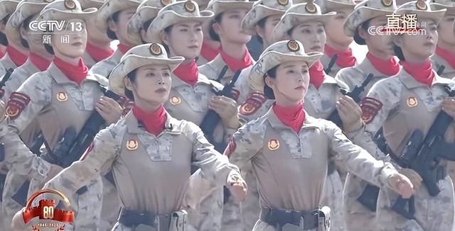 阅兵途中，如果女兵突然想上厕所怎么办？中国解决方式太聪明