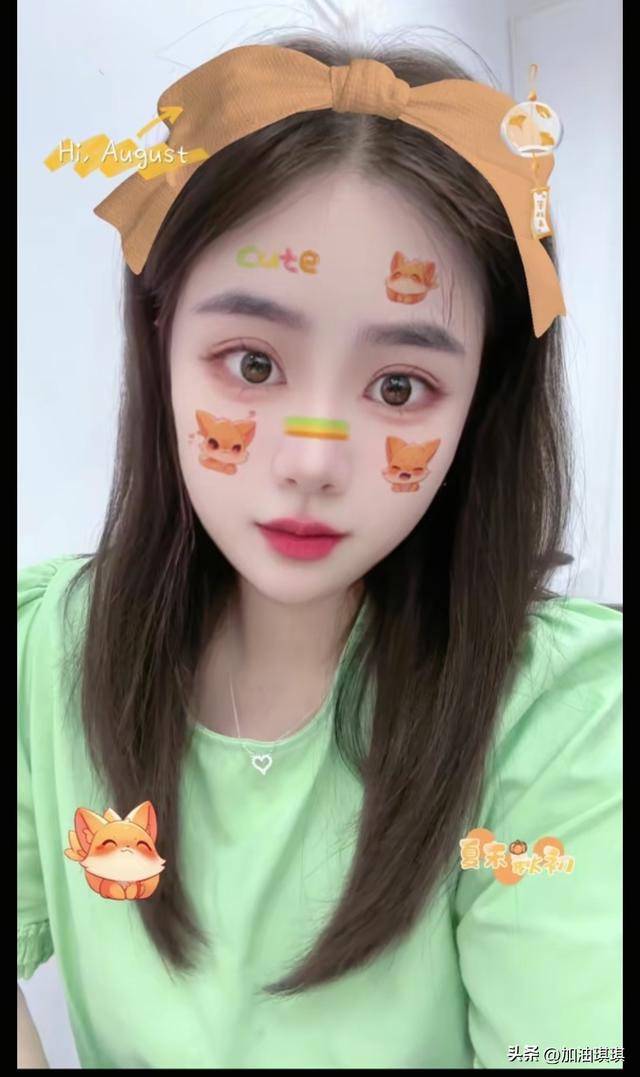 四川34岁美女伍燕去世，儿女双全，前后不到10个月，丈夫悲痛悼念