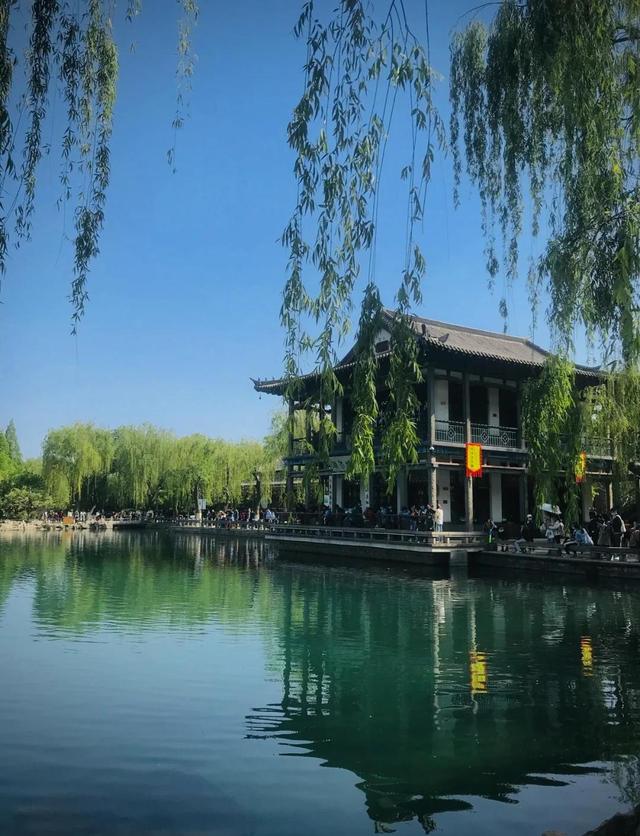 千泉之城，千泉叮咚‖济南五龙潭泉群概览